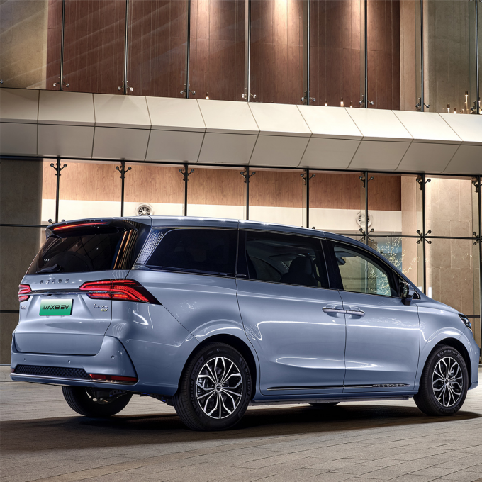 2023 MPV EV Car 7 мест Roewe Imax8 для путешествий Новое энергетическое транспортное средство большой дальности 2