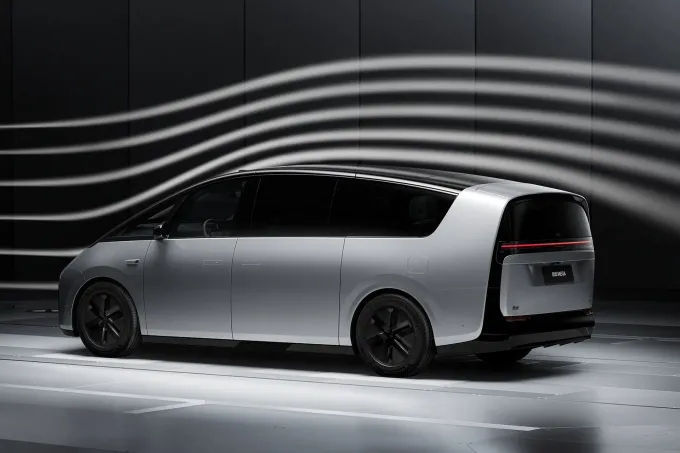 2023 Lixiang Mega MPV EV Автомобиль Чистая электроэнергия 544 л.с. 4WD 200 миль Переднее колесо привода 3