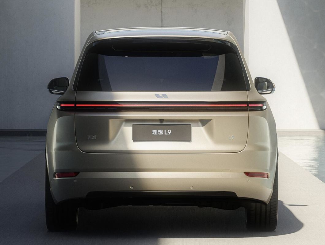 Li Xiang L9 Fully Electric Large Suv Camping Hybrid SUV Car PHEV